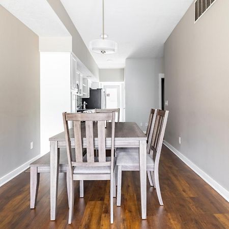 Luxury Downtown Townhome Unit 7 Cleveland Eksteriør bilde