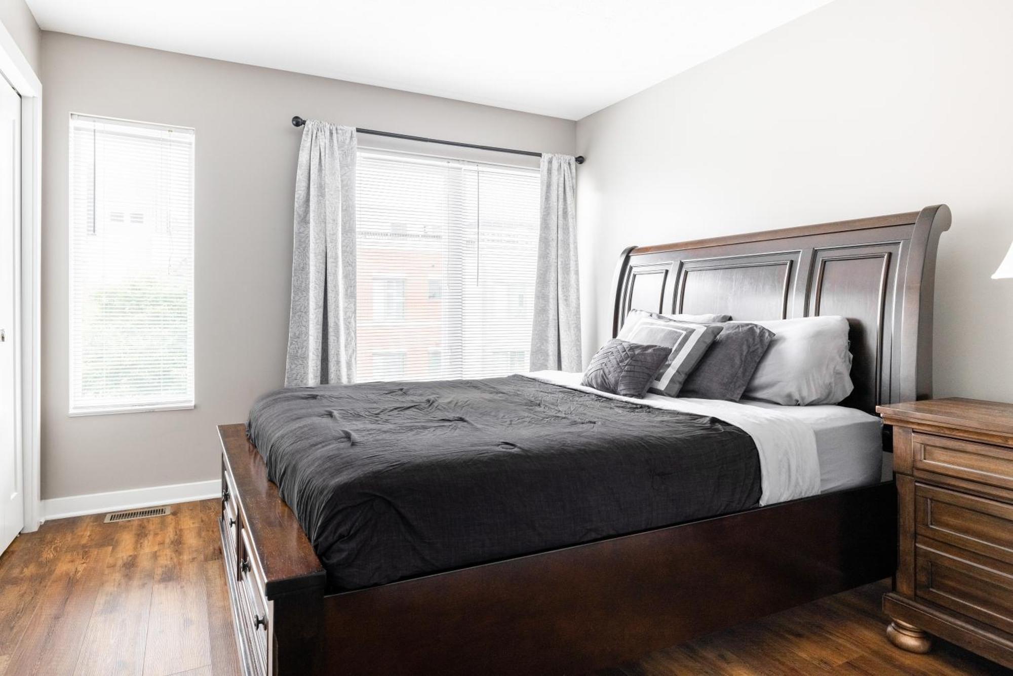Luxury Downtown Townhome Unit 7 Cleveland Eksteriør bilde